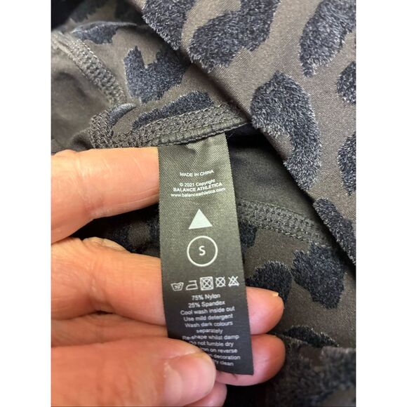 Balance Athletica Panther Lux Leggings in Black Background Size S - Picture 8 of 8